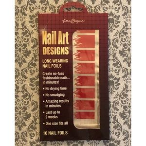 Time & Again 16 Nail Foils/ Press-on Nails in “Silver Flames”